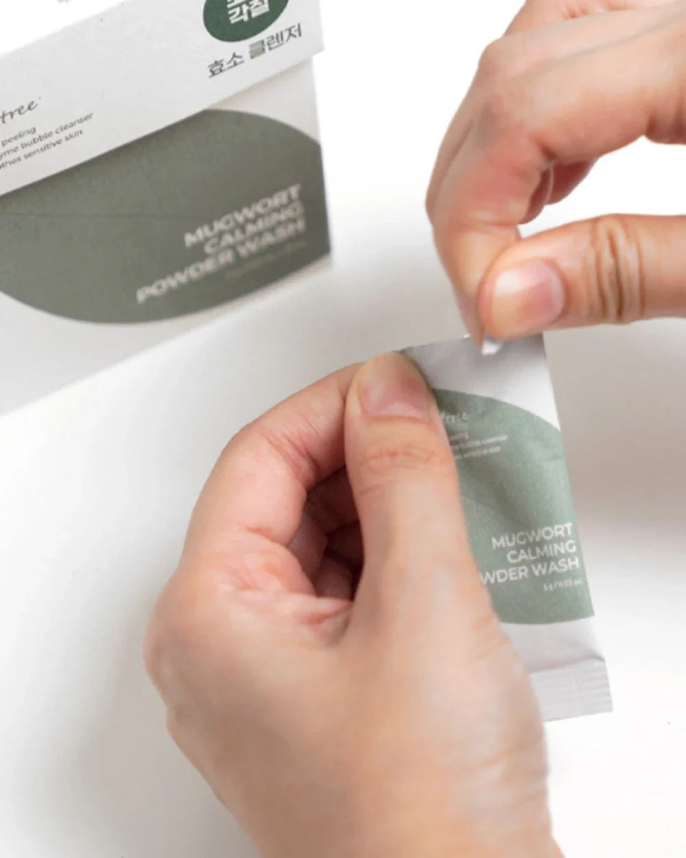 [Isntree] Mugwort Calming Powder Wash (1g × 25ea)